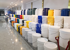 嫩艹视频吉安容器一楼涂料桶、机油桶展区